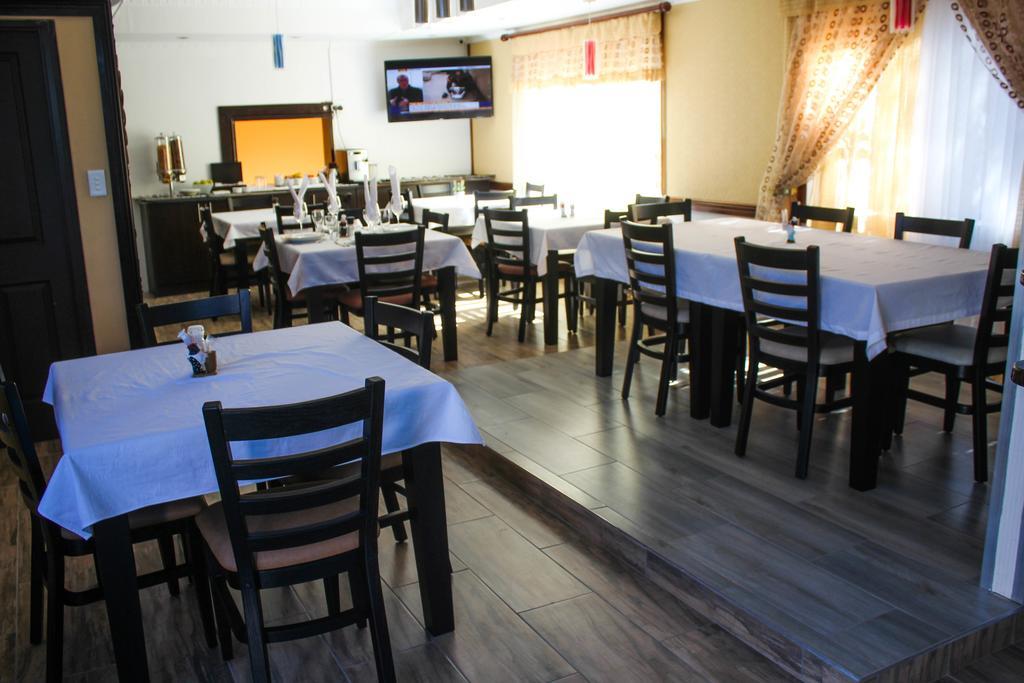 A-Z Boutique Guesthouse Windhoek Esterno foto