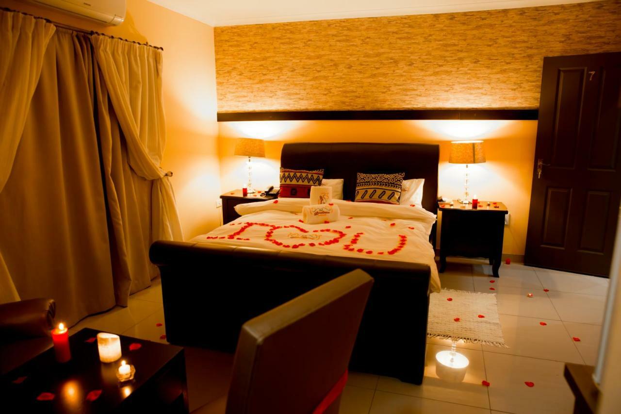 A-Z Boutique Guesthouse Windhoek Esterno foto