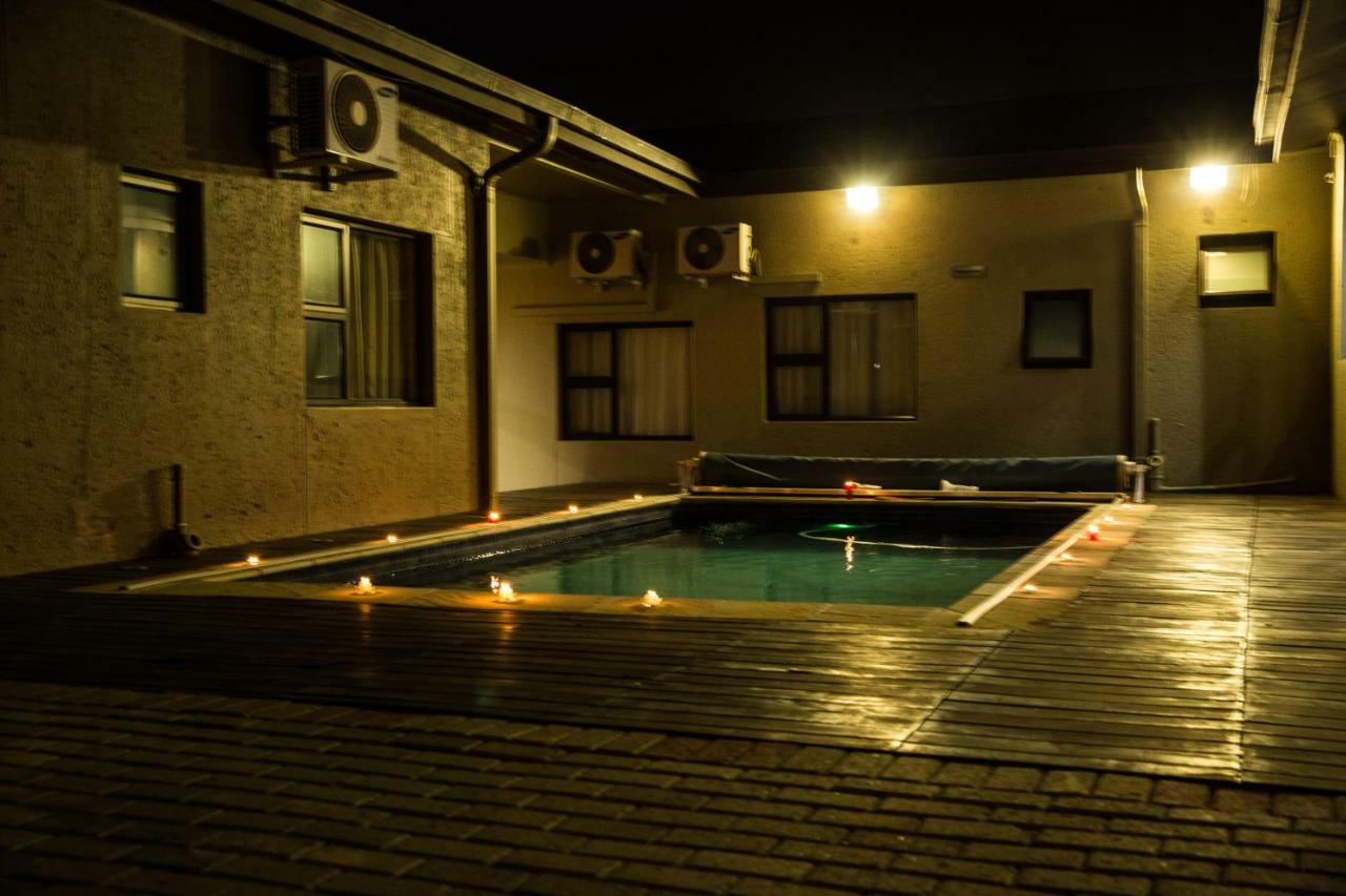 A-Z Boutique Guesthouse Windhoek Esterno foto