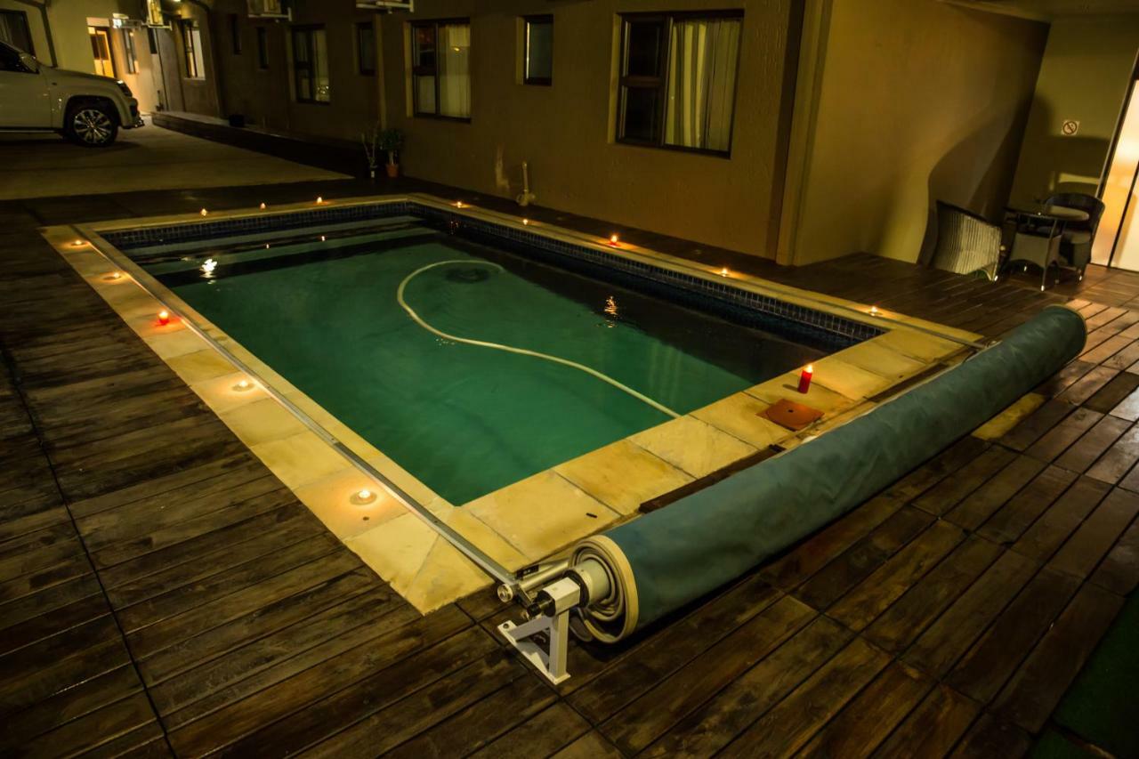 A-Z Boutique Guesthouse Windhoek Esterno foto